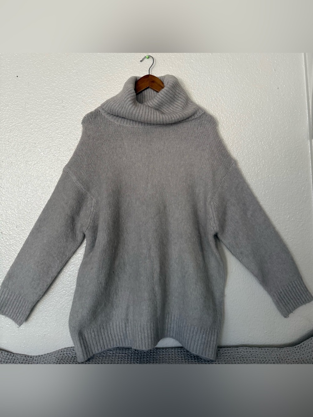 ZARA  Light Grey Ribbed Cowl Neck Sweater women’s size small oversized
